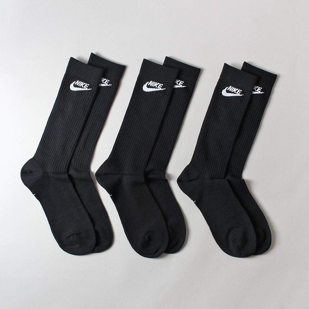 nike sportswear essential crew socks